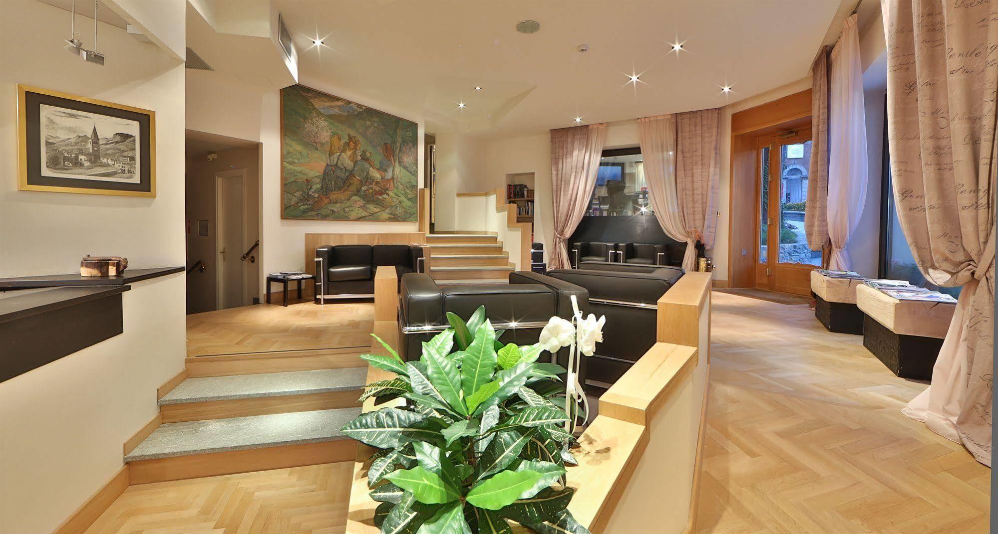 Hotel Alla Posta Saint-Vincent Buitenkant foto