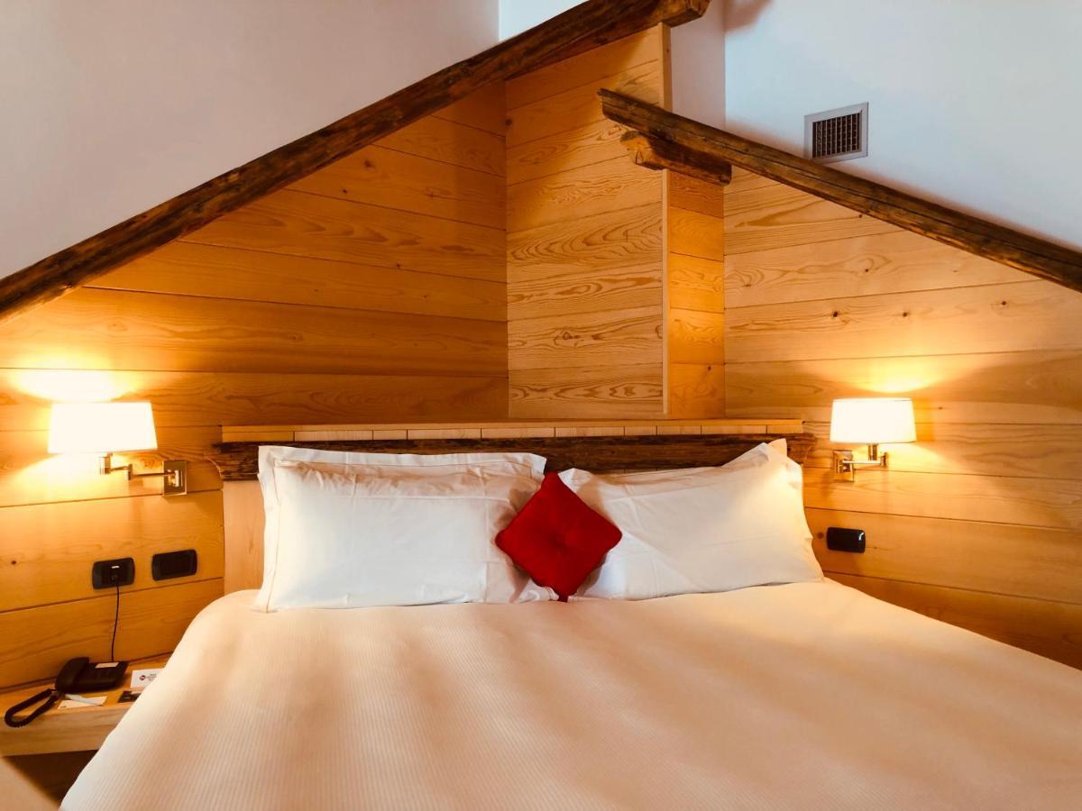Hotel Alla Posta Saint-Vincent Buitenkant foto